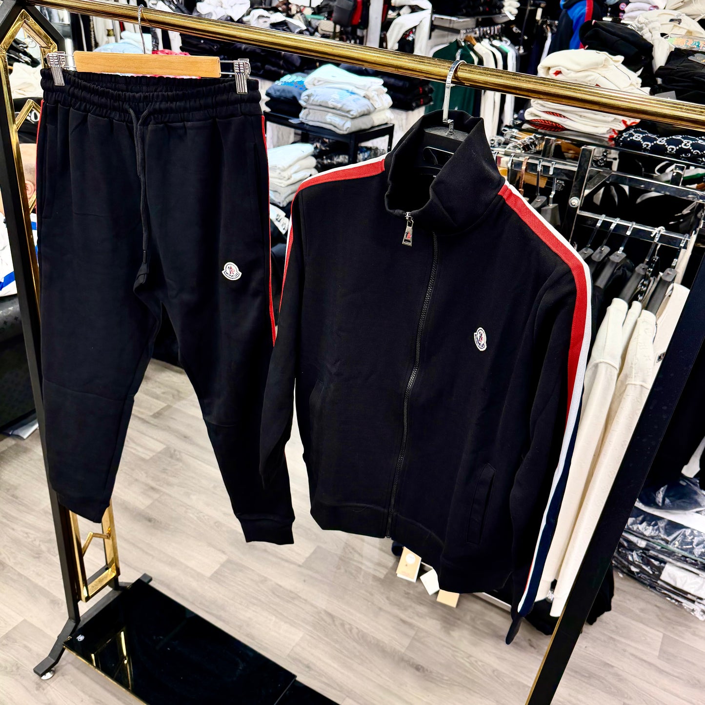 MONCLER - ΣΕΤ ΦΟΡΜΕΣ