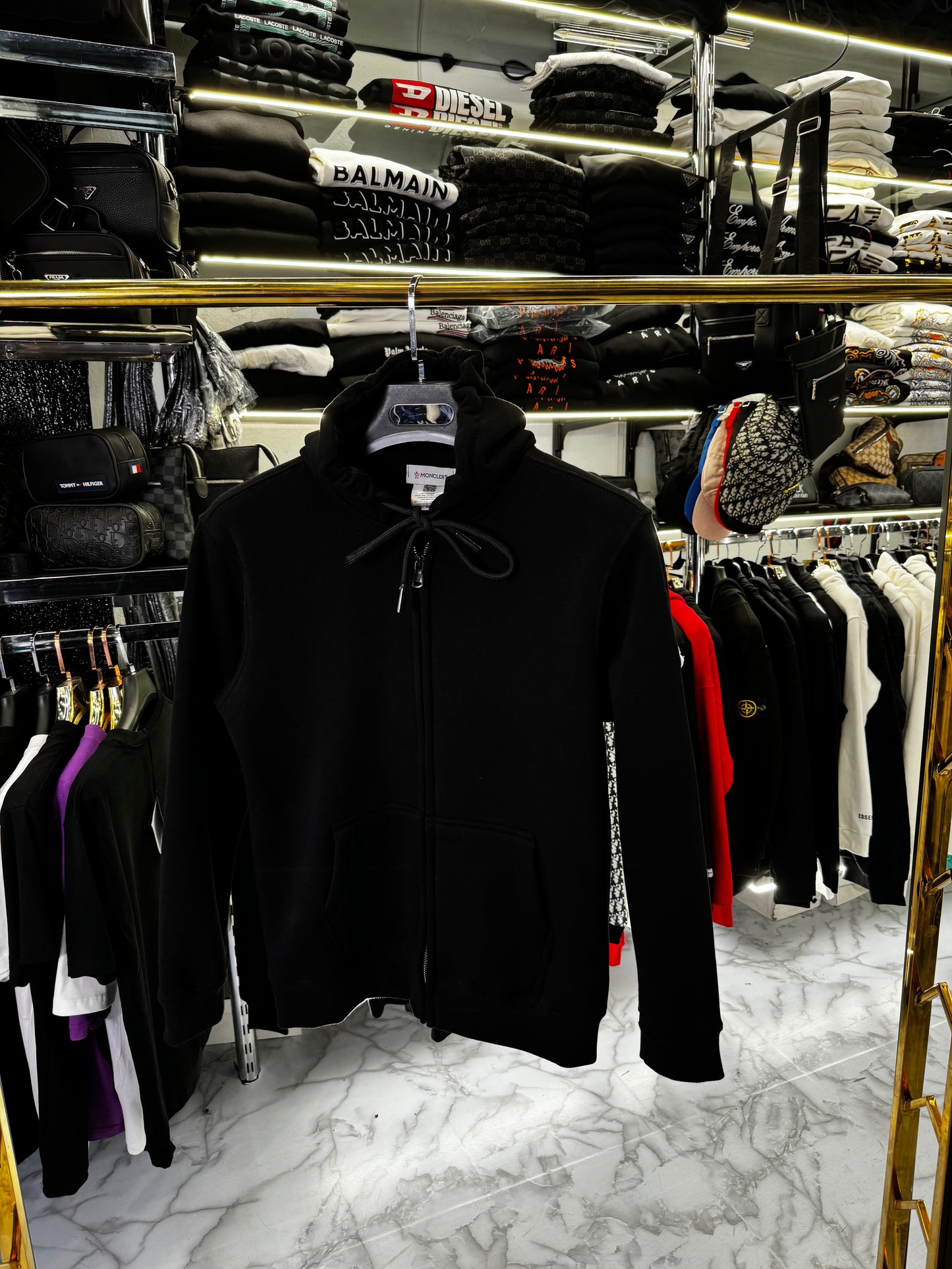 MONCLER ΜΑΥΡΗ ΖΑΚΕΤΑ 2026