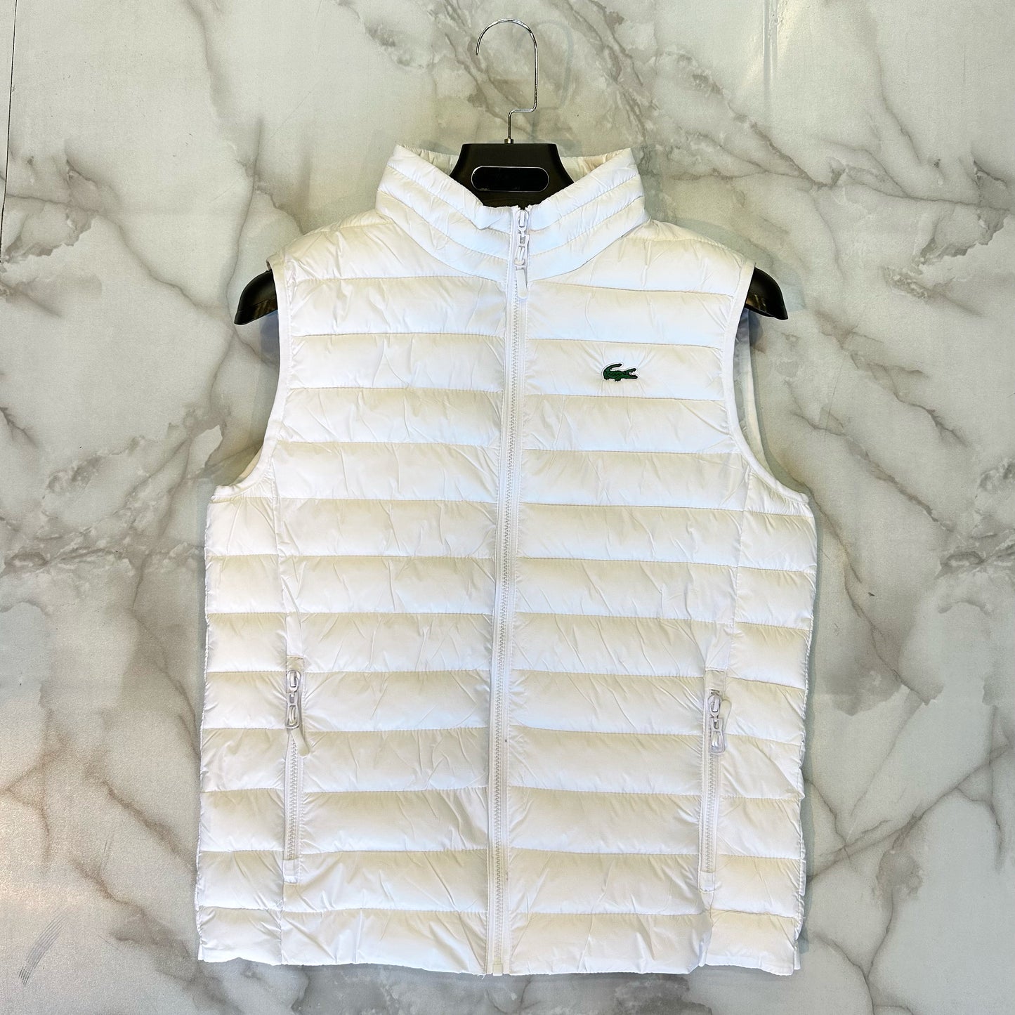 LACOSTE - ΛΕΥΚΟ ΑΜΑΝΙΚΟ ΜΠΟΥΦΑΝ