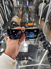 SUNGLASSES - LOUIS VUITTON