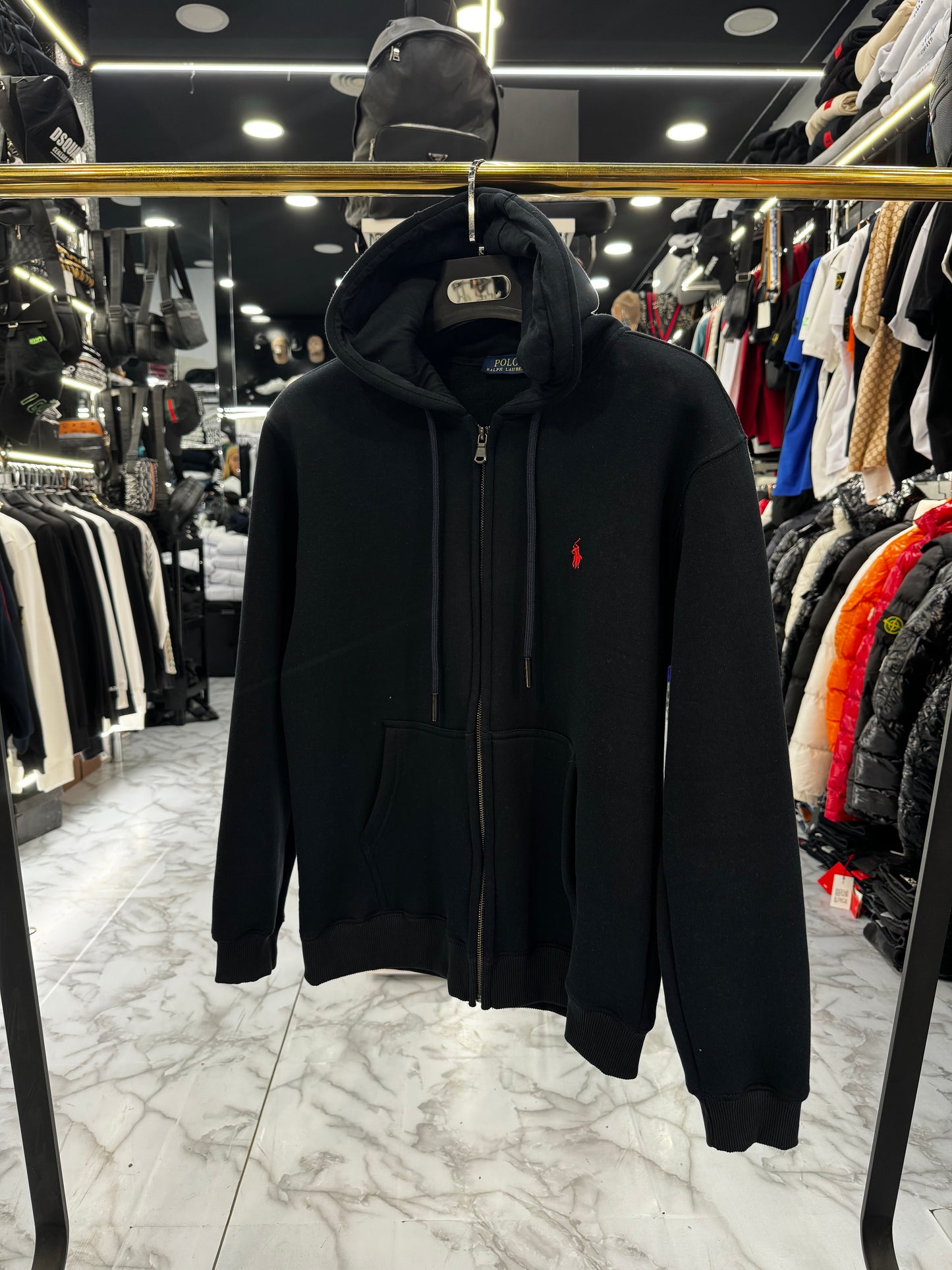 TOMMY HILFIGER ZAKETA SALE