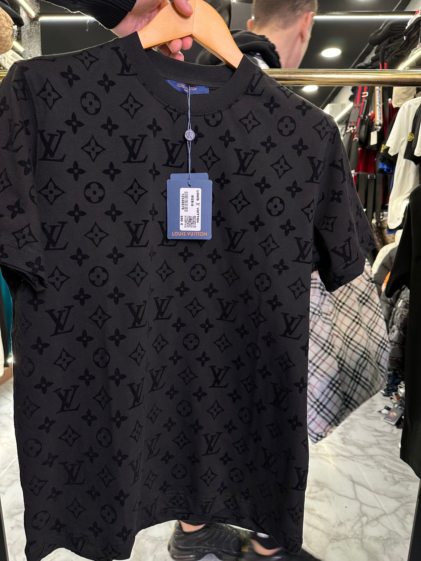 LOUIS VUITTON - T-SHIRT