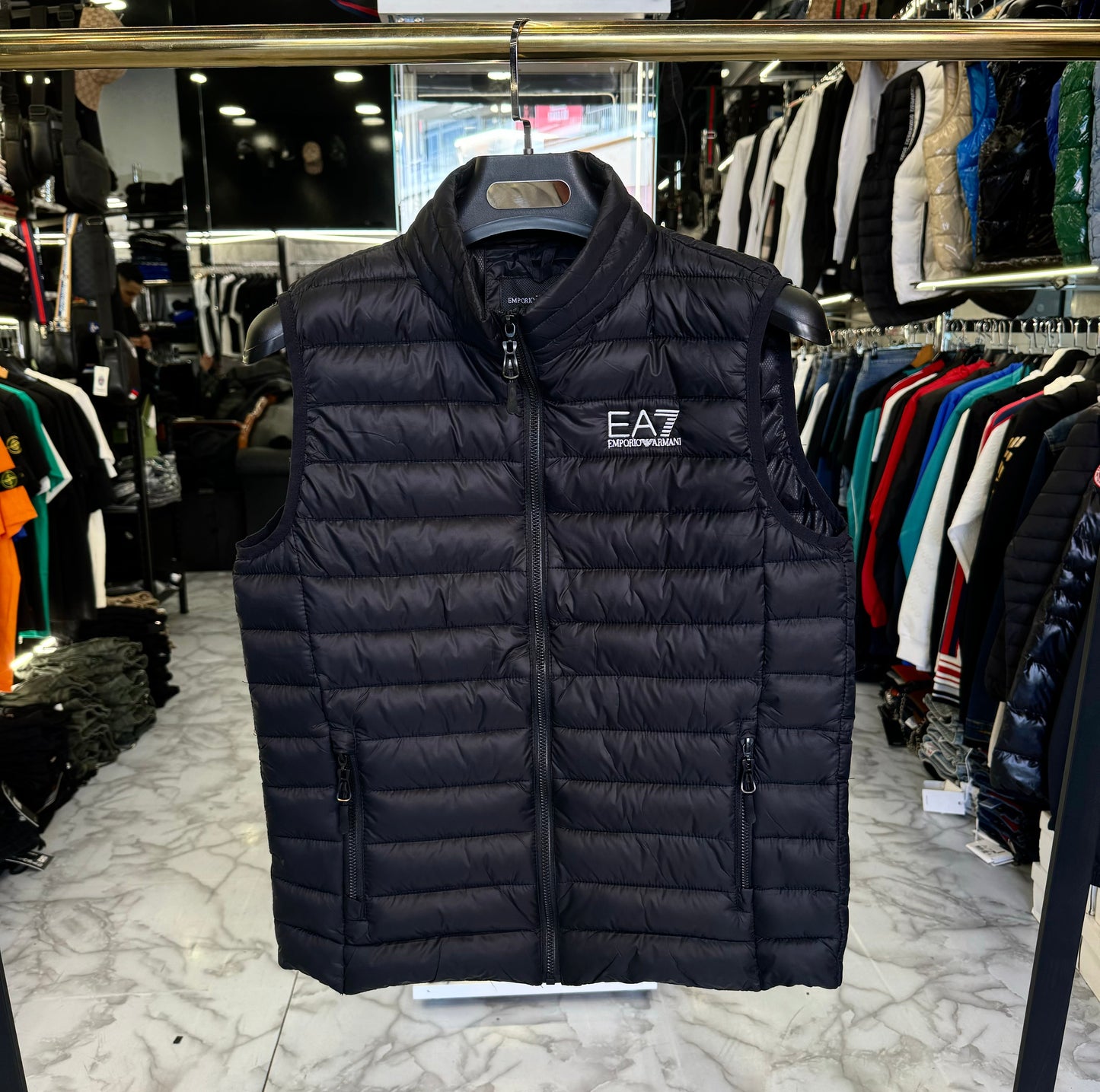 ARMANI - ΑΜΑΝΙΚΟ ΜΠΟΥΦΑΝ 2025