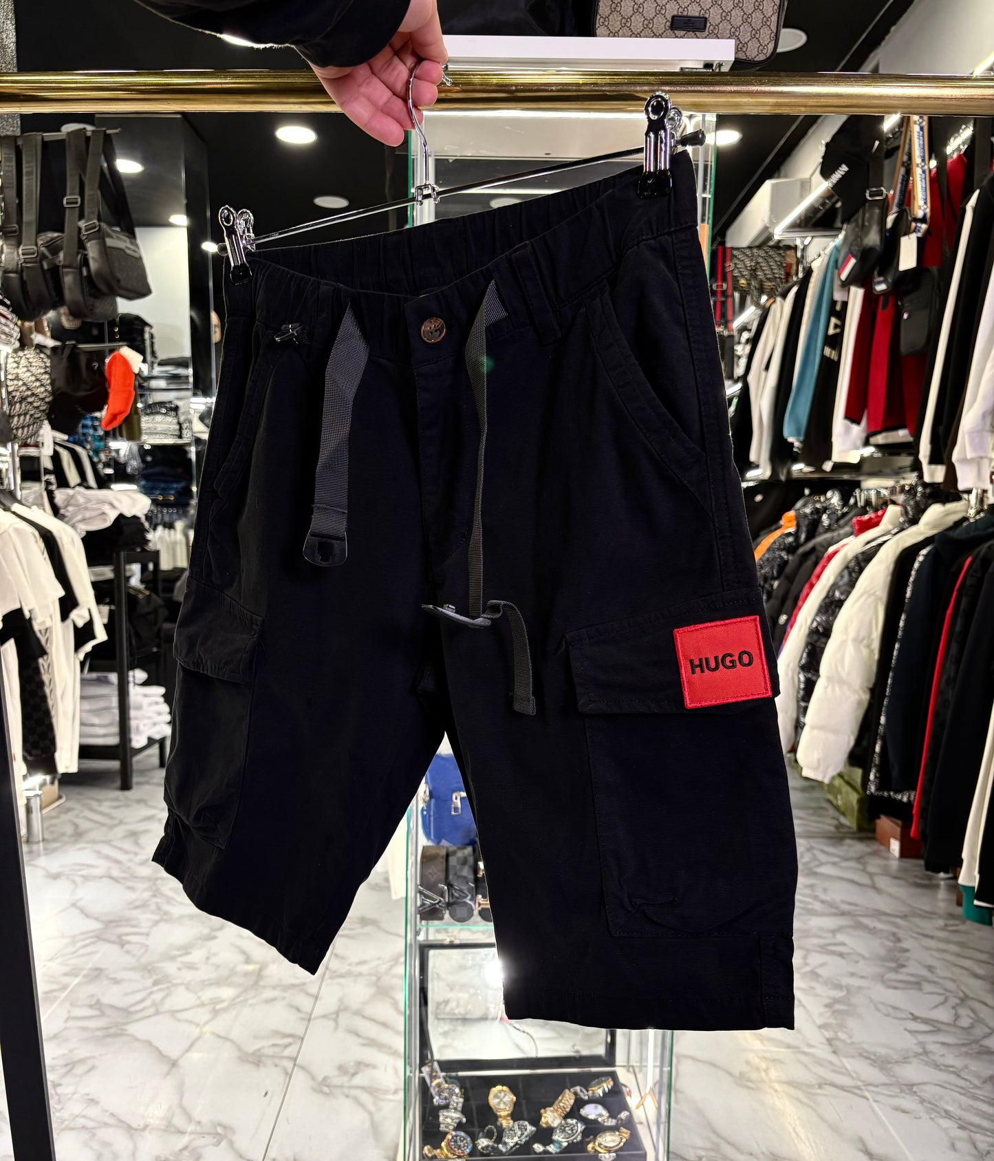 ΒΕΡΜΟΥΔΑ - HUGO