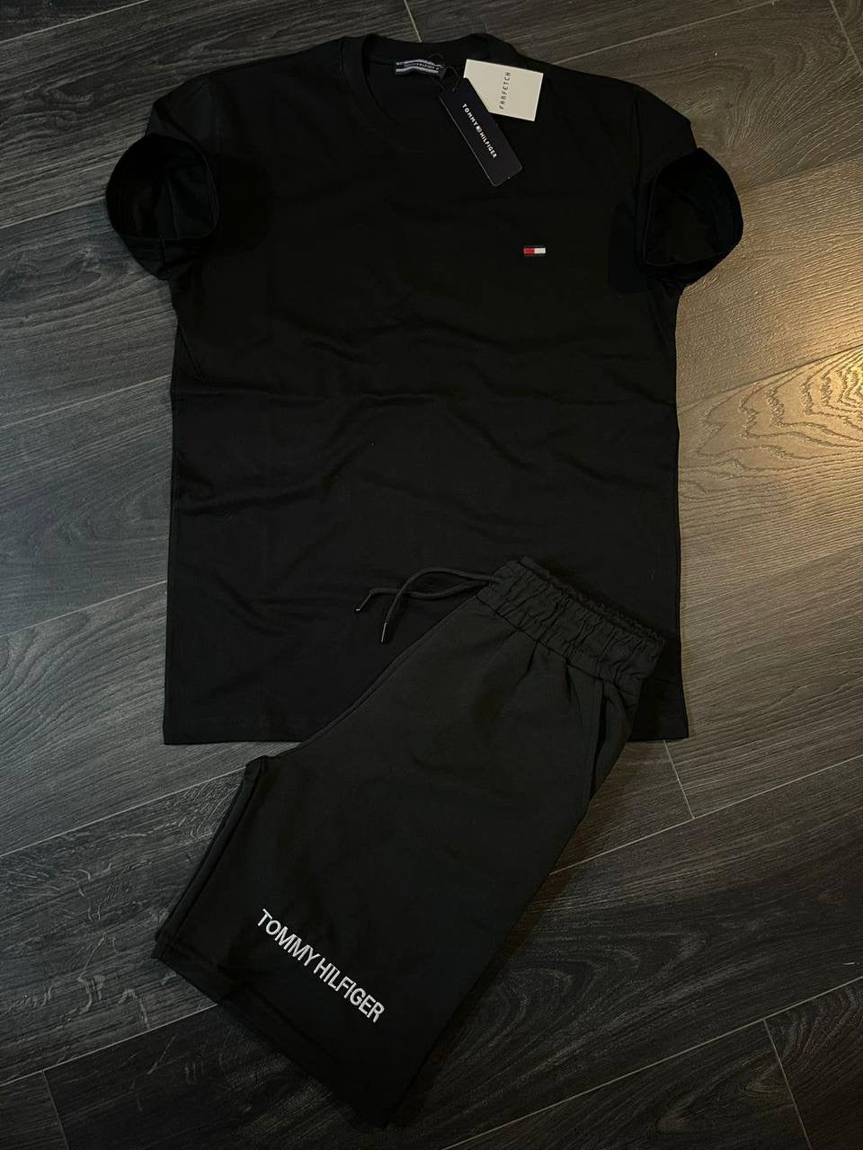 TOMMY SET 2025