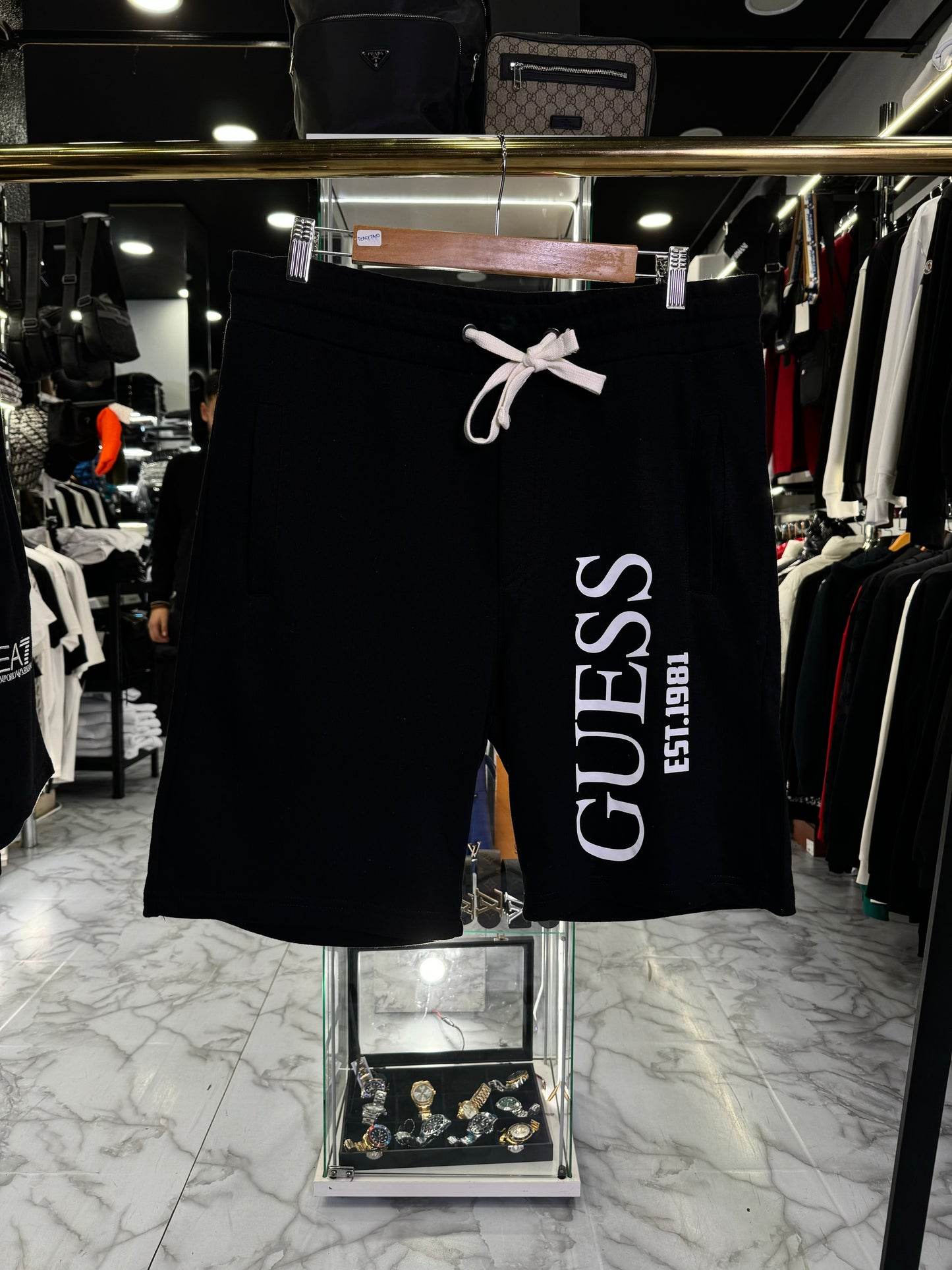 ΒΕΡΜΟΥΔΑ - GUESS