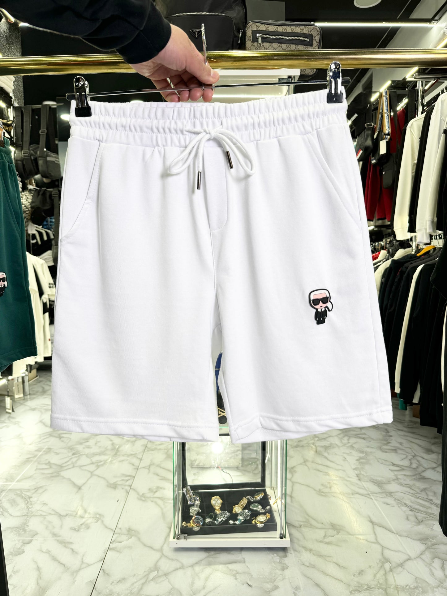 ΒΕΡΜΟΥΔΑ - KARL