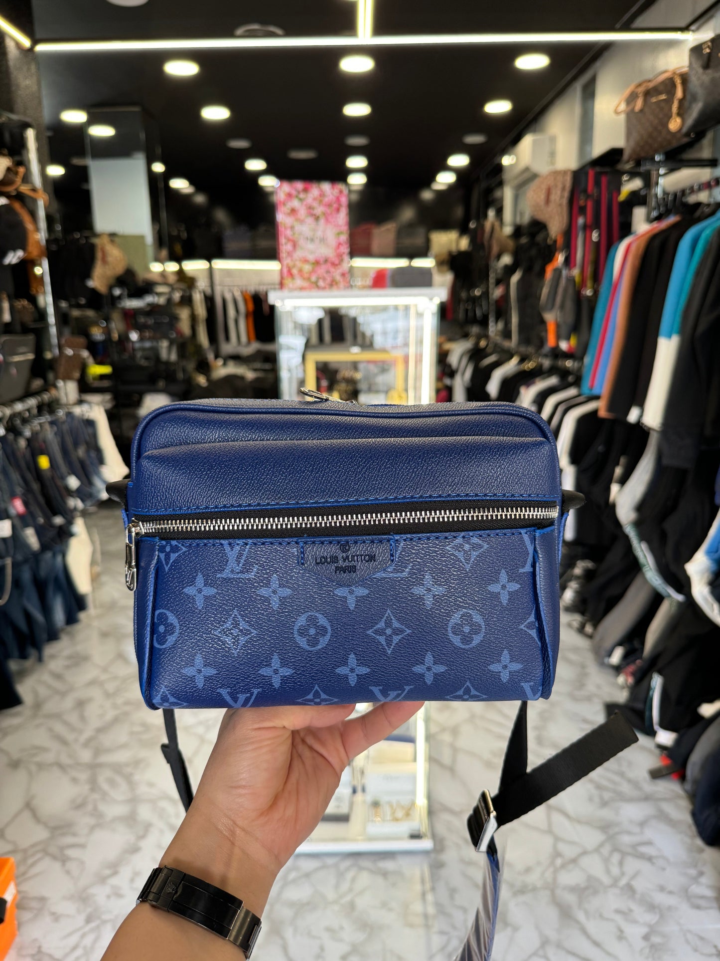 ΤΣΑΝΤΑΚΙ - LV