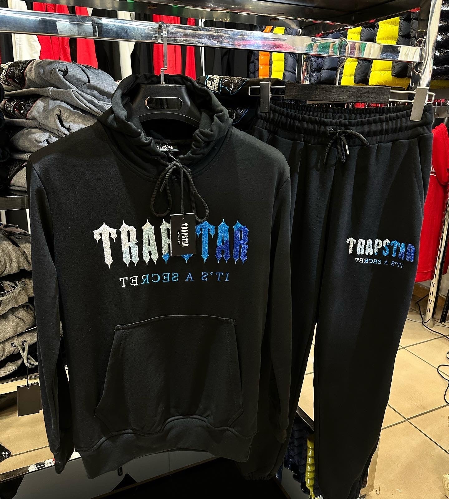 TRAPSTAR- ΣΕΤ ΦΟΡΜΕΣ
