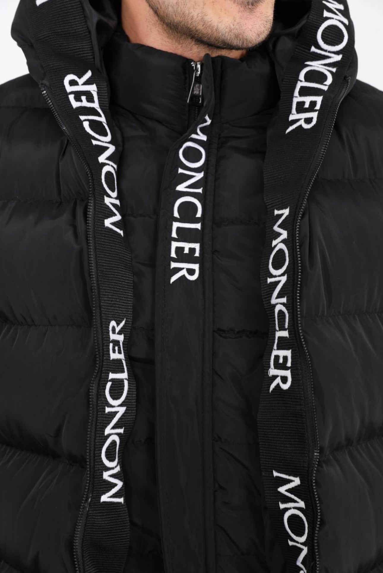 Moncler Μπουφάν 2024