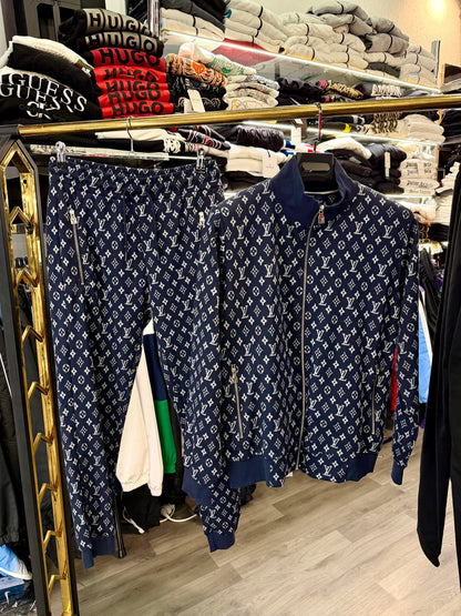 LOUIS VUITTON - ΣΕΤ ΦΟΡΜΕΣ