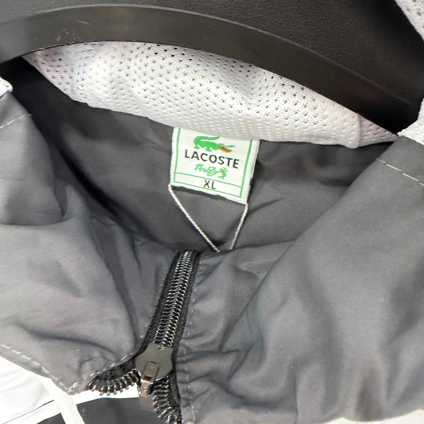 LACOSTE - ΓΚΡΙ ΜΑΥΡΟ ΣΕΤ ΦΟΡΜΕΣ