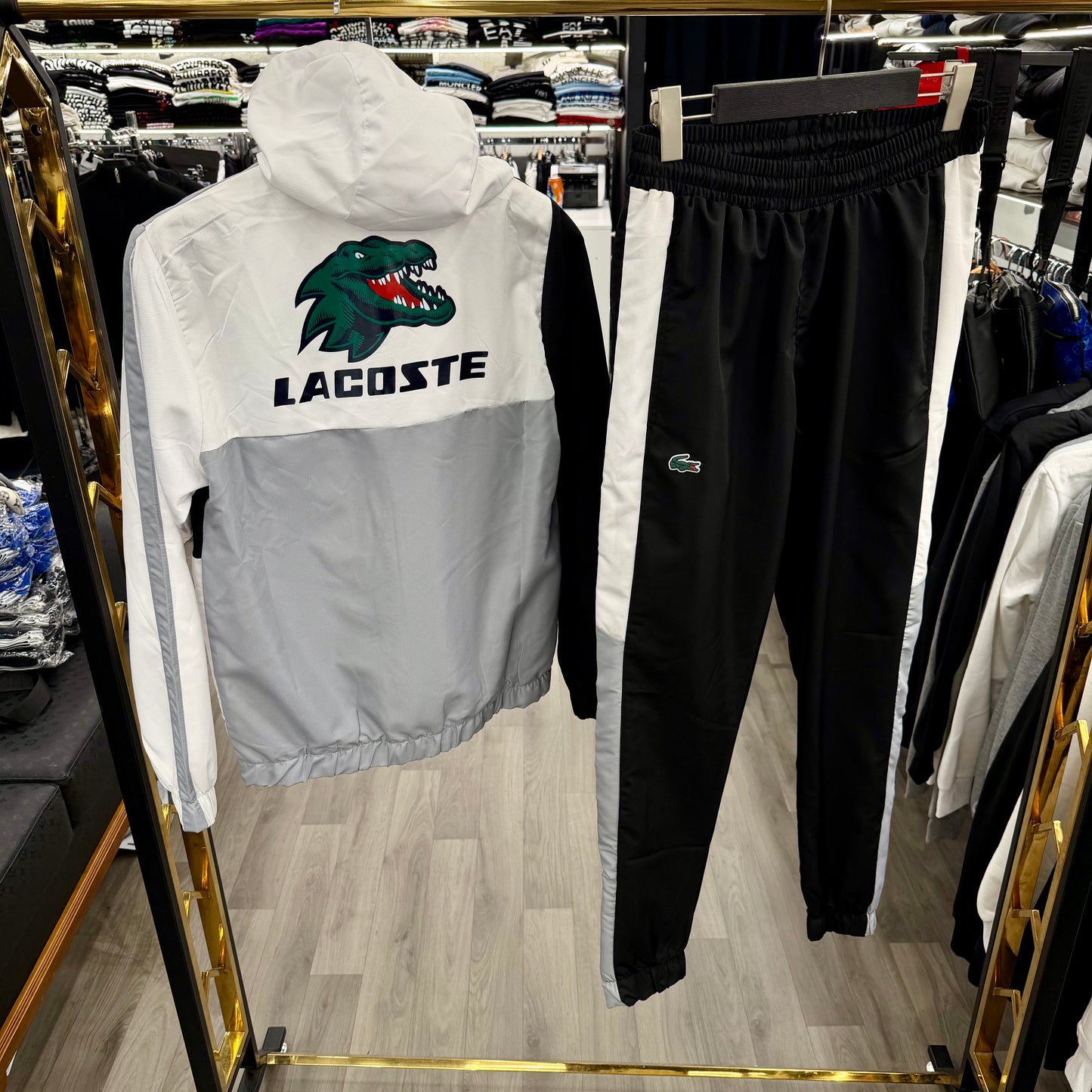 LACOSTE - ΜΑΥΡΟ ΓΚΡΙ ΣΕΤ ΦΟΡΜΕΣ