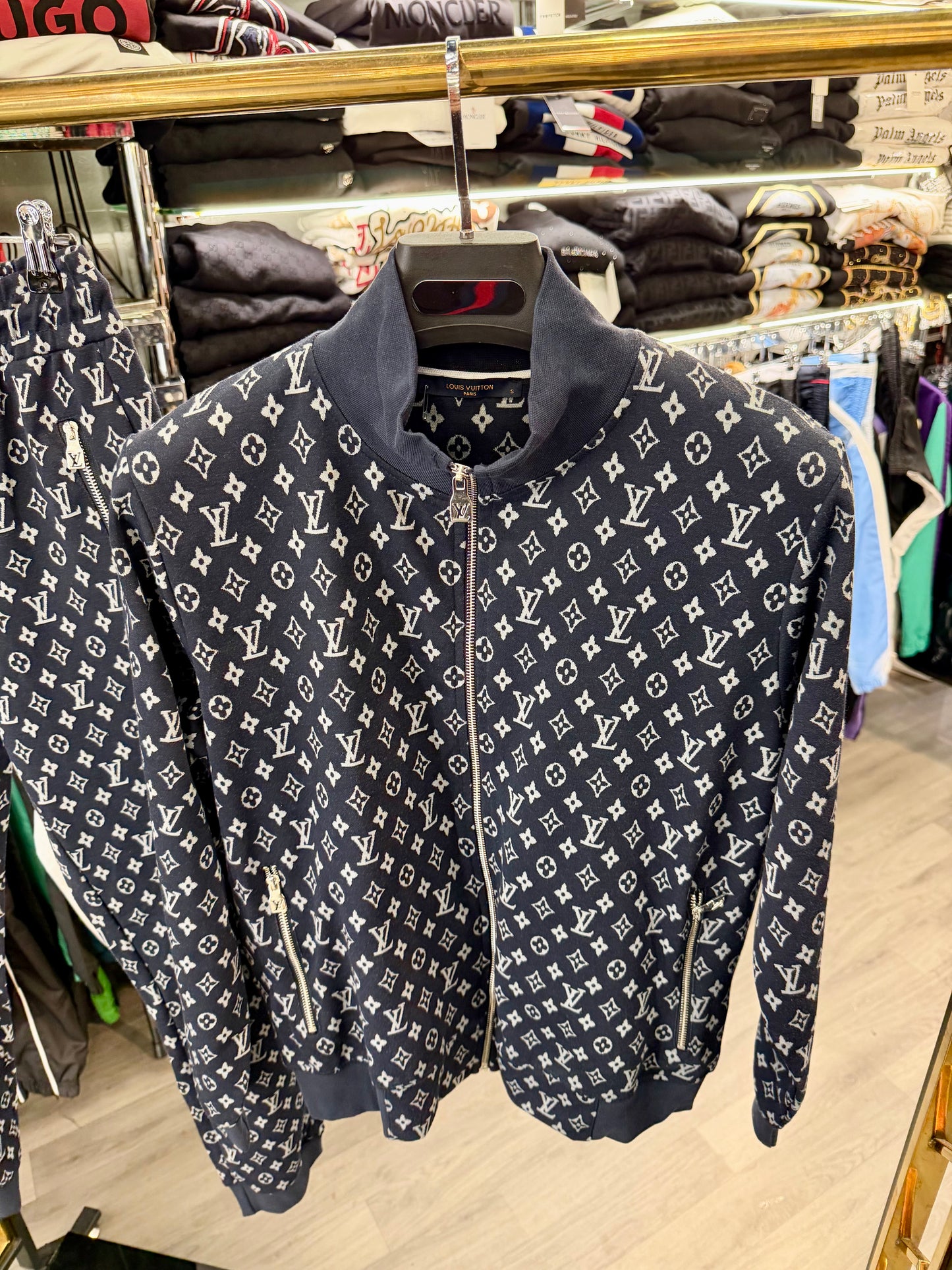 LOUIS VUITTON - ΣΕΤ ΦΟΡΜΕΣ