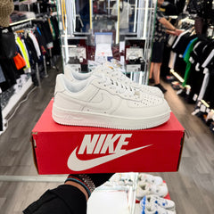 NIKE AIR FORCE 1 WHITE