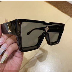 SUNGLASSES - LOUIS VUITTON G