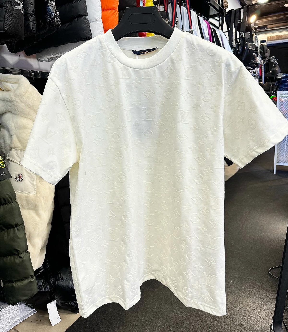 LOUIS VUITTON - T-SHIRT