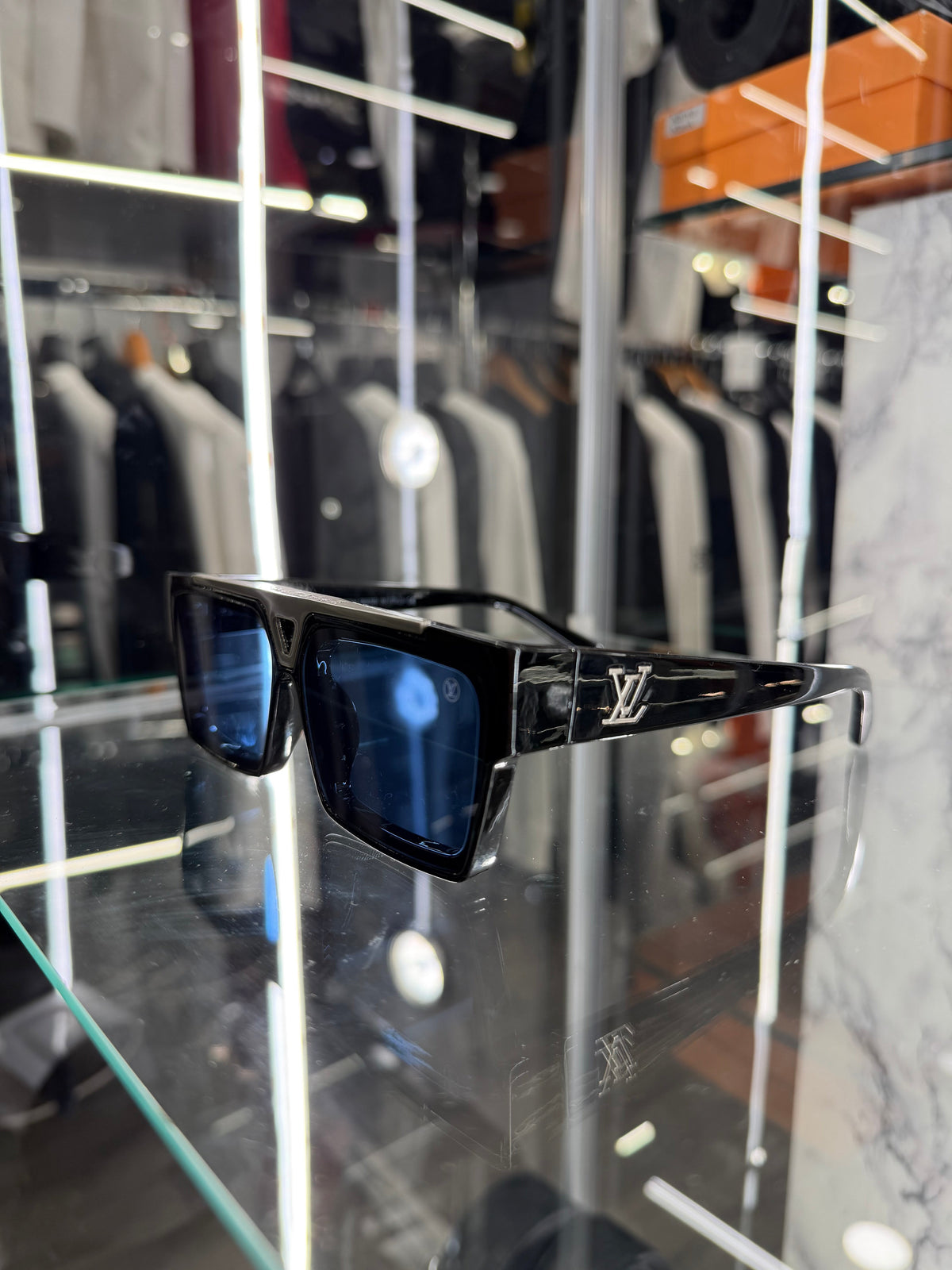 SUNGLASSES - LOUIS VUITTON