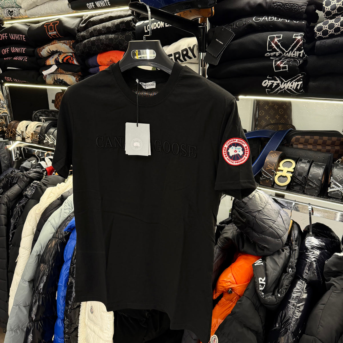 T-SHIRT - CANADA GOOSE Offers