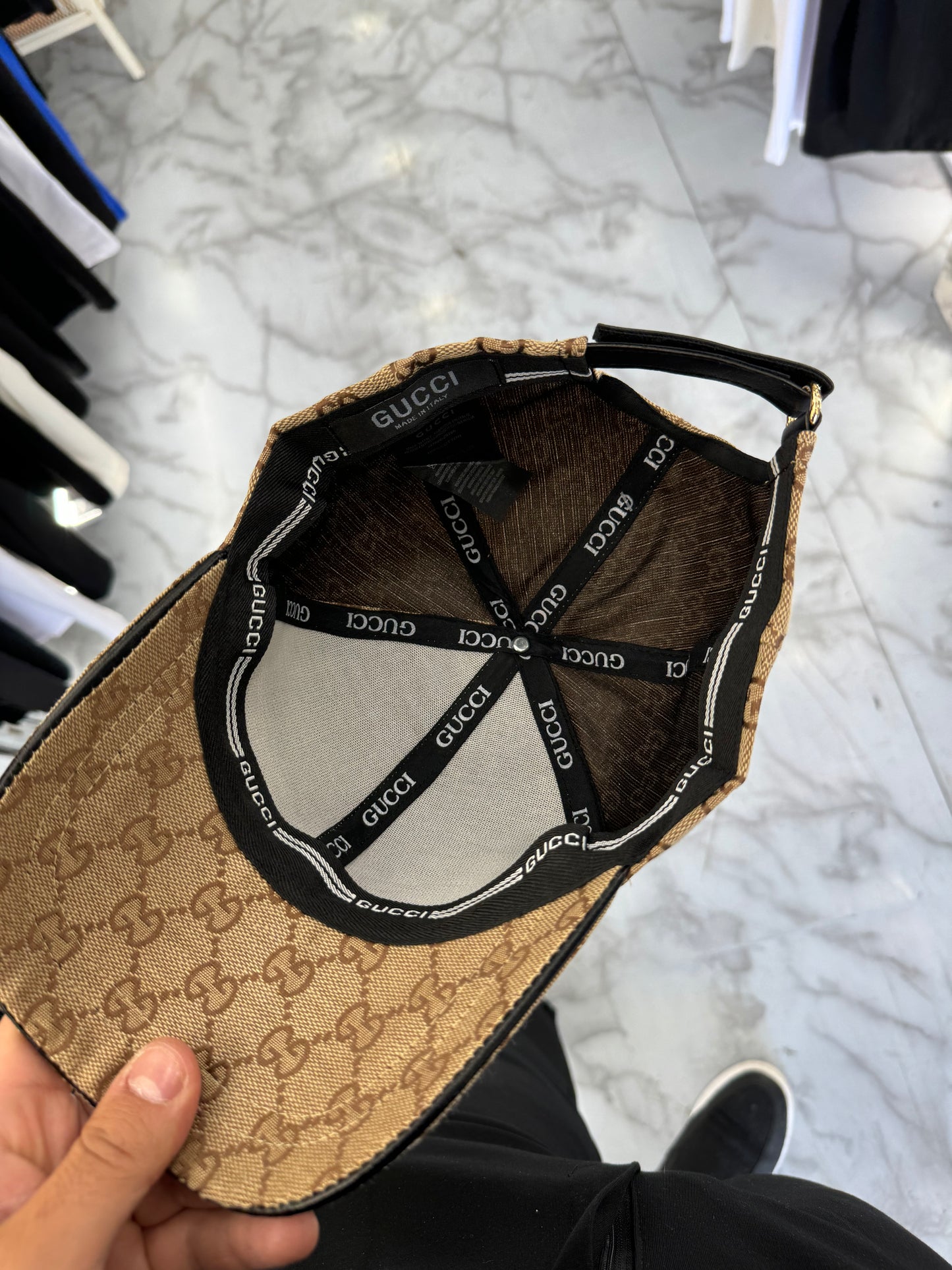 GUCCI - ΜΠΕΖ ΚΑΠΕΛΟ SALE