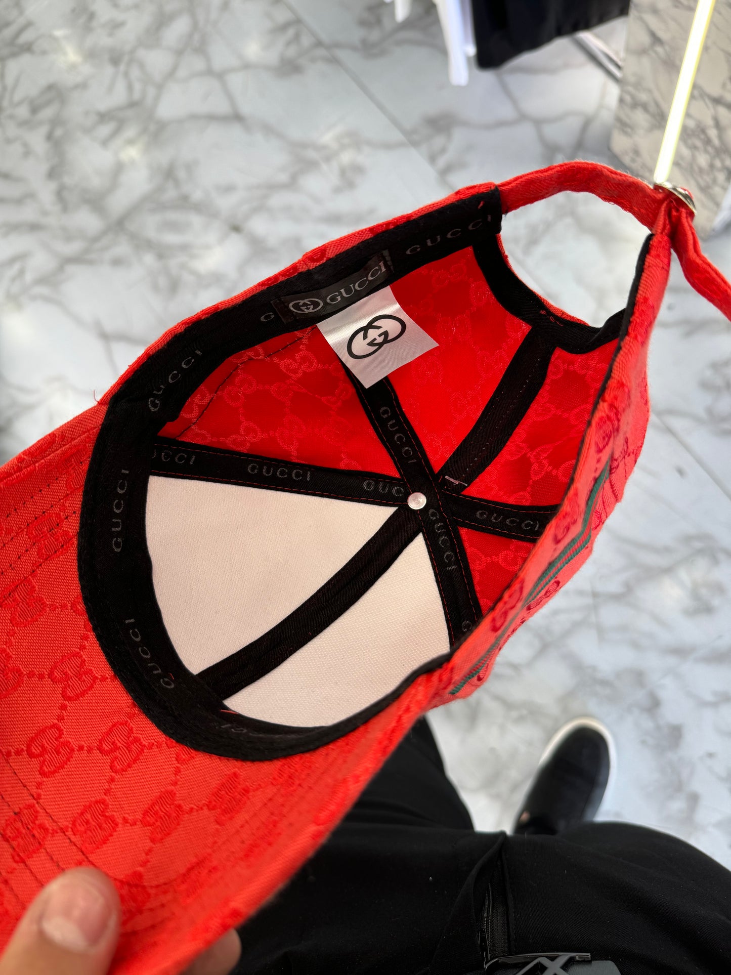 GUCCI - ΚΟΚΚΙΝΟ ΚΑΠΕΛΟ SALE