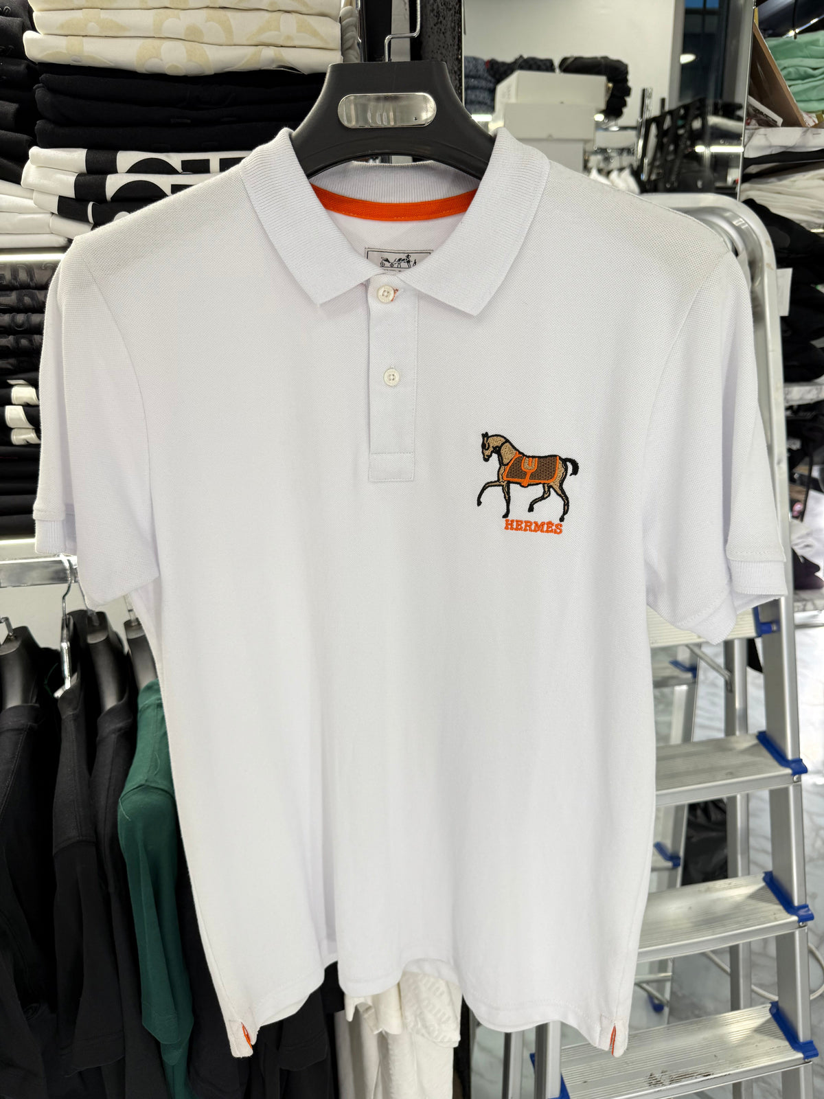 ΚΟΝΤΟΜΑΝΙΚΟ ΜΕ ΓΙΑΚΑ - HERMES