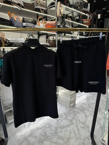 ESSENTIALS SET