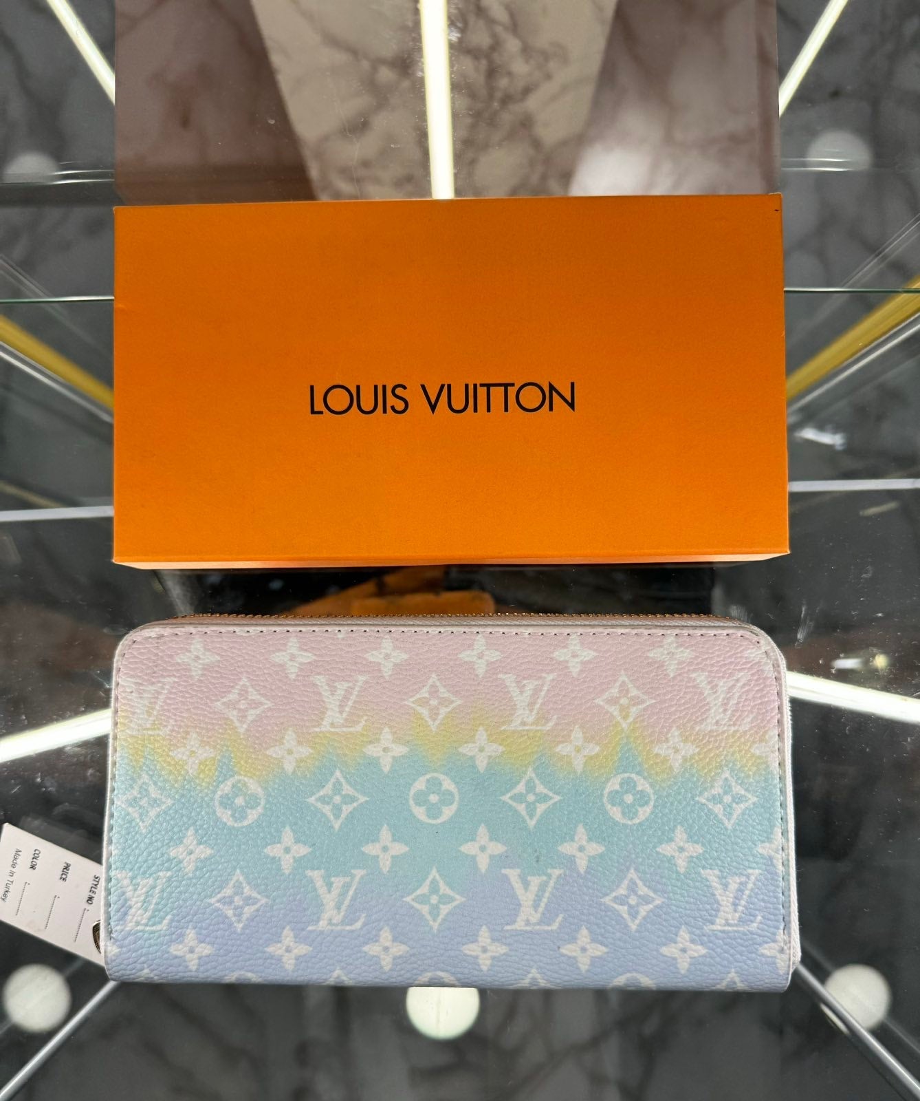 ΠΟΡΤΟΦΟΛΙ - LOUIS VUITTON