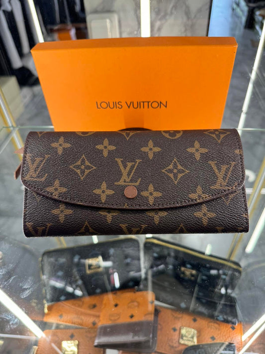 ΠΟΡΤΟΦΟΛΙ - LOUIS VUITTON