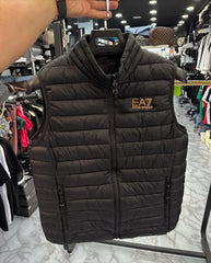 ARMANI - ΑΜΑΝΙΚΟ ΜΠΟΥΦΑΝ 2026