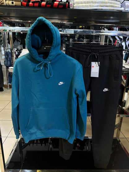 NIKE SPORTSWEAR SET