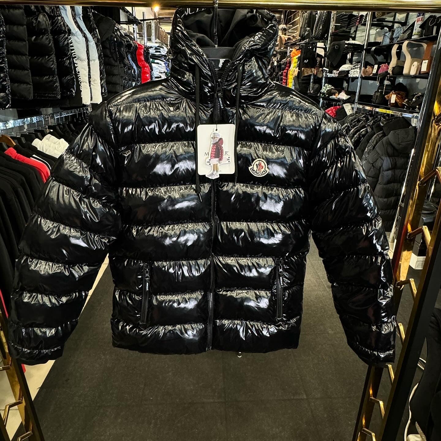 MONCLER ΜΠΟΥΦΑΝ ΓΥΑΛΙΣΤΕΡΟ 2024