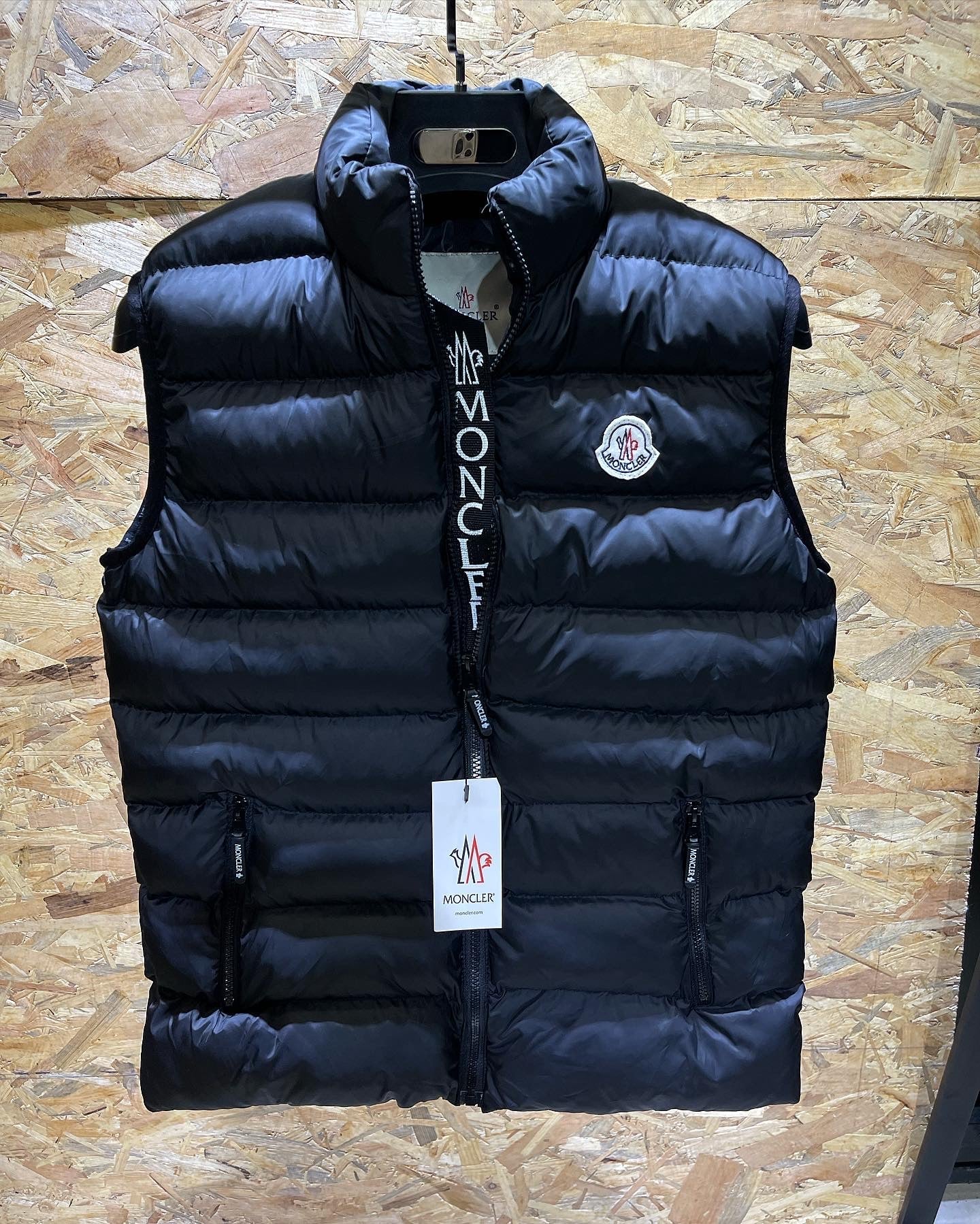 MONCLER - ΑΜΑΝΙΚΟ ΜΠΟΥΦΑΝ 2024