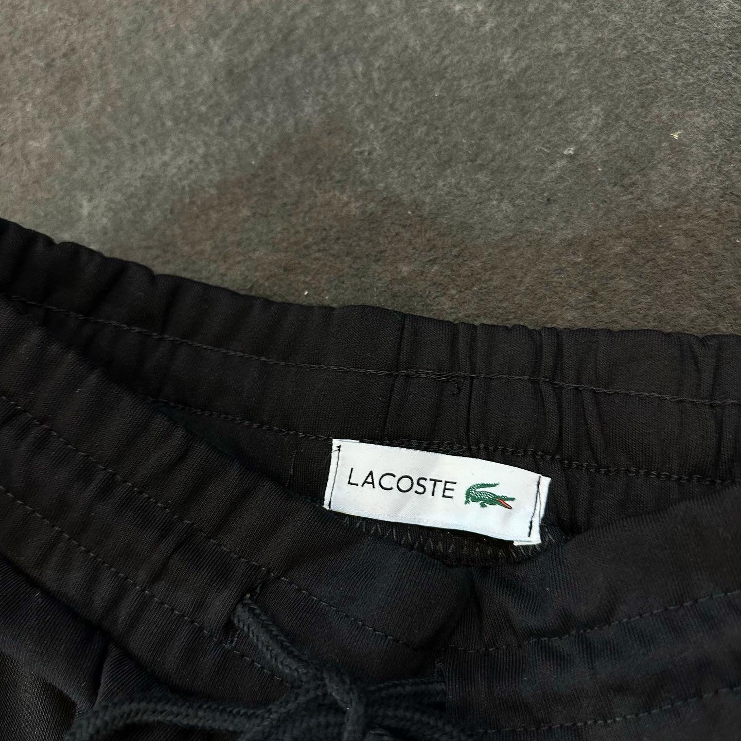 ΒΕΡΜΟΥΔΑ Lacoste Black